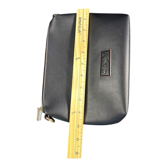 Stylish Wrangler Faux Leather 3-Piece Set - Brand New with Tags - Picture 11 of 12